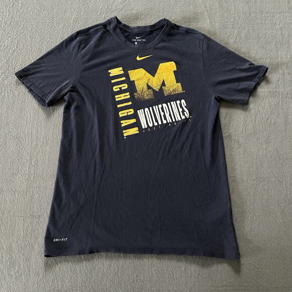 University of Michigan Nike Blue Center Swoosh Men's Shirt Size L Short Sleeve - Picture 1 of 6